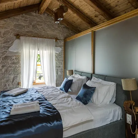 빌라 Blazeni Miroslav Bulesic In Istria For 8 People With Private Heated Pool And Sauna