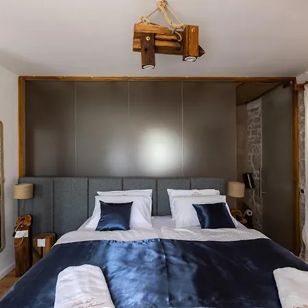 빌라 Blazeni Miroslav Bulesic In Istria For 8 People With Private Heated Pool And Sauna Vranje Selo