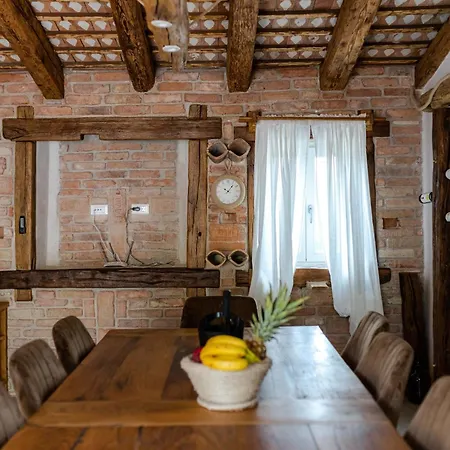 Blazeni Miroslav Bulesic In Istria For 8 People With Private Heated Pool And Sauna Vila