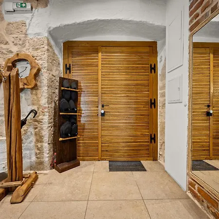Blazeni Miroslav Bulesic In Istria For 8 People With Private Heated Pool And Sauna Vila *