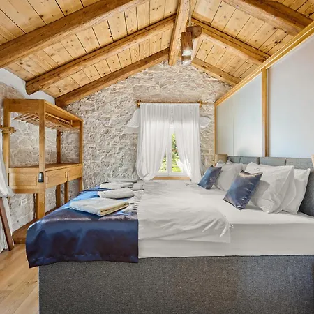 Vila Blazeni Miroslav Bulesic In Istria For 8 People With Private Heated Pool And Sauna