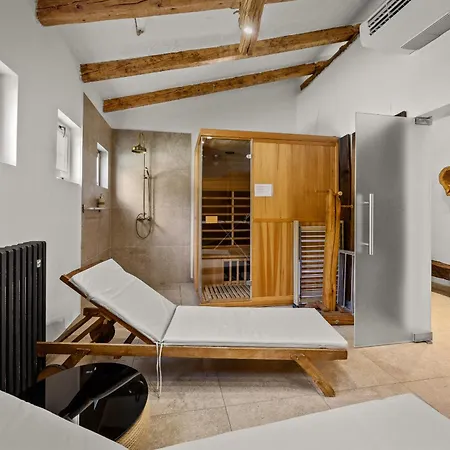 Vila Blazeni Miroslav Bulesic In Istria For 8 People With Private Heated Pool And Sauna Vranje Selo