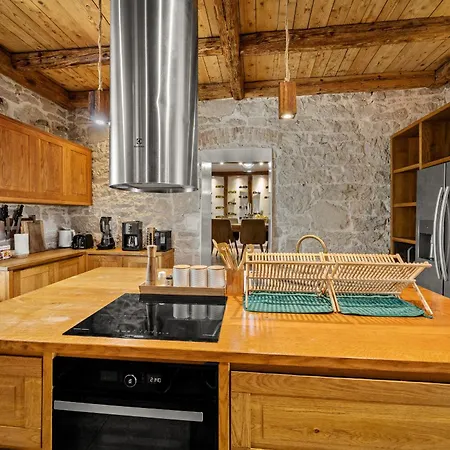 Blazeni Miroslav Bulesic In Istria For 8 People With Private Heated Pool And Sauna Vila *